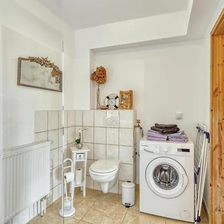 1 Bedroom In Διαμέρισμα Zurow